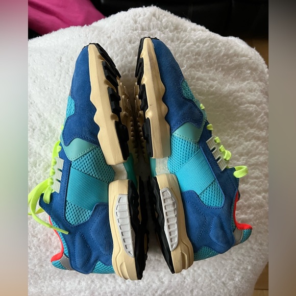 Adidas ZX Torsion Silhouette Sneakers - Picture 4 of 8